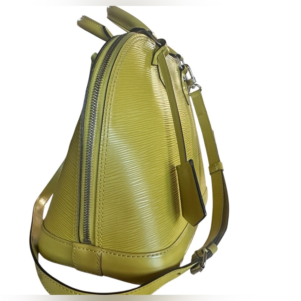 Authentic Louis Vuitton Epi Alma Pm Bag - Picture 3 of 16